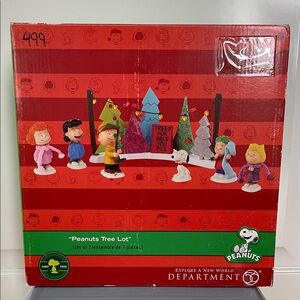 Department 56 “Peanuts Tree Lot” Set
